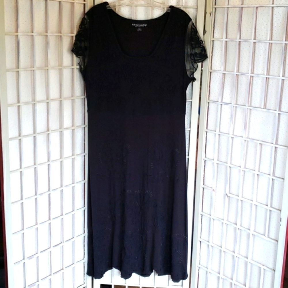 Soft Surroundings black short lace sleeves embroidery and apliques midi dress L